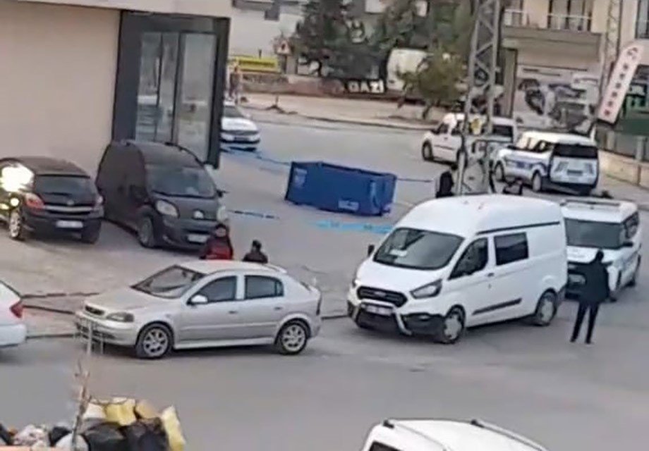 misafirlige-geldigi-evde-balkondan-dusen-infaz-koruma-memuru-hayatini-kaybetti