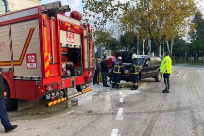 orduda-seyir-halindeki-otomobil-alev-aldi