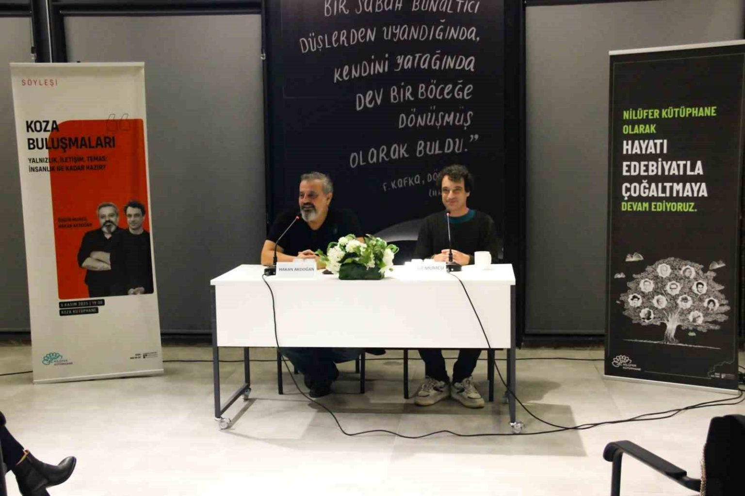 ozgur-mumcu-niluferde-okurlariyla-bulustu