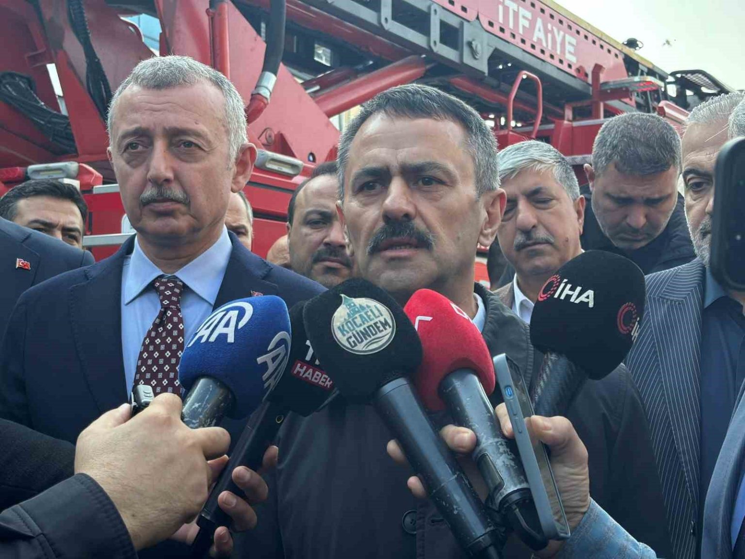 parfum-dolum-tesisinde-cikan-yanginda-6-olu-4-yarali