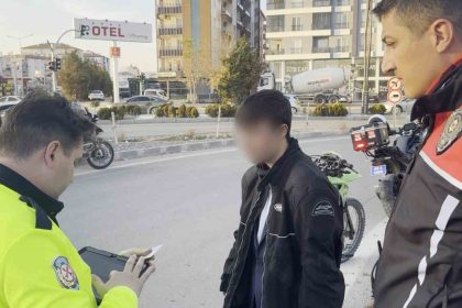 polisten-kacan-15-yasindaki-motosiklet-surucusune-45-bin-746-lira-ceza