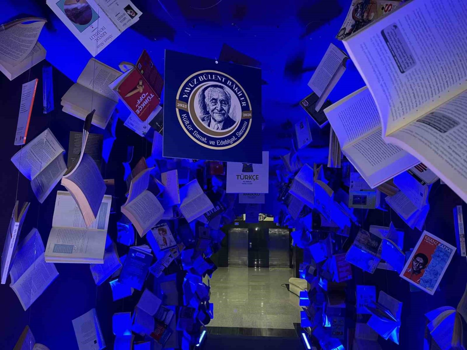 sultangazide-yavuz-bulent-bakiler-kultur-sanat-ve-edebiyat-sezonu