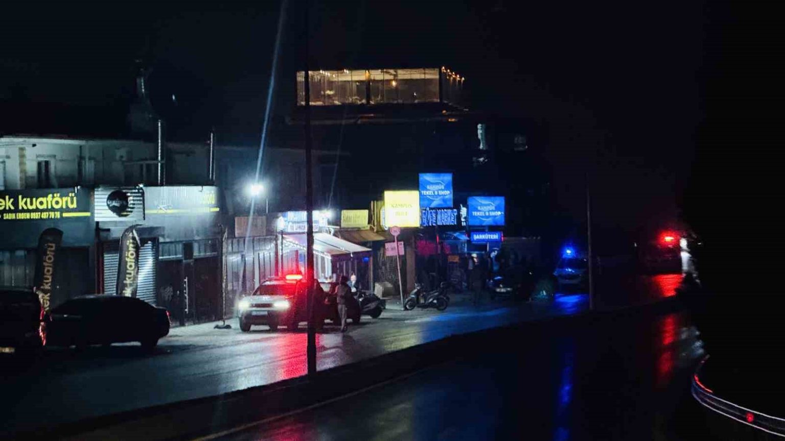 tekel-bayisine-ates-acildi-yan-isletmedeki-garson-vuruldu