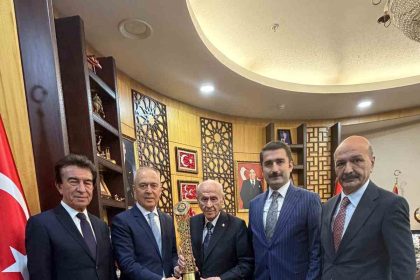 turkiye-bisiklet-federasyonundan-mhp-genel-baskani-devlet-bahceliye-ziyaret