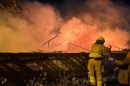 yangin-bir-evi-kule-cevirdi