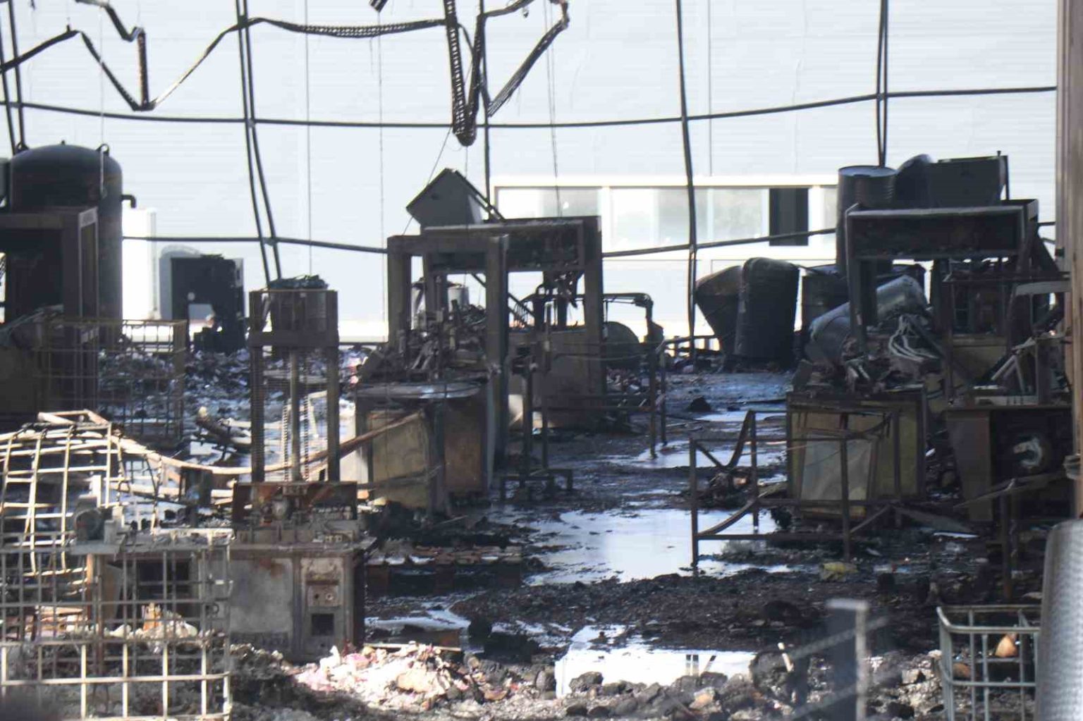 6-kisinin-oldugu-yangininin-ilk-anlarina-ait-goruntuler-ortaya-cikti