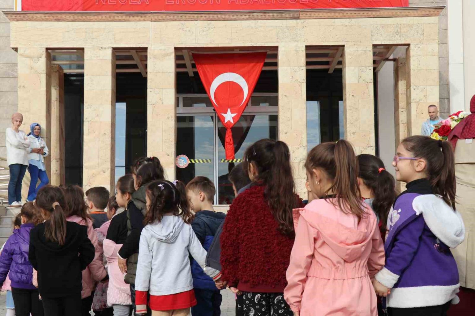 anitkabir-ruhunu-denizlide-yasayan-ogrenciler-atasinin-huzuruna-cikti