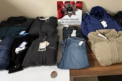 avmlerde-kiyafet-deneme-bahanesiyle-1-milyon-liralik-vurgun-nefes-kesen-operasyon-kamerada