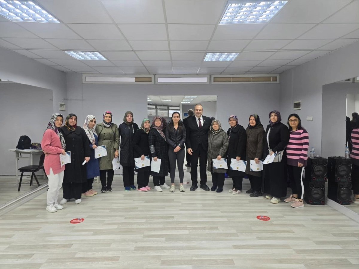 bayirkoyde-fitness-kursu-sertifikayla-sona-erdi