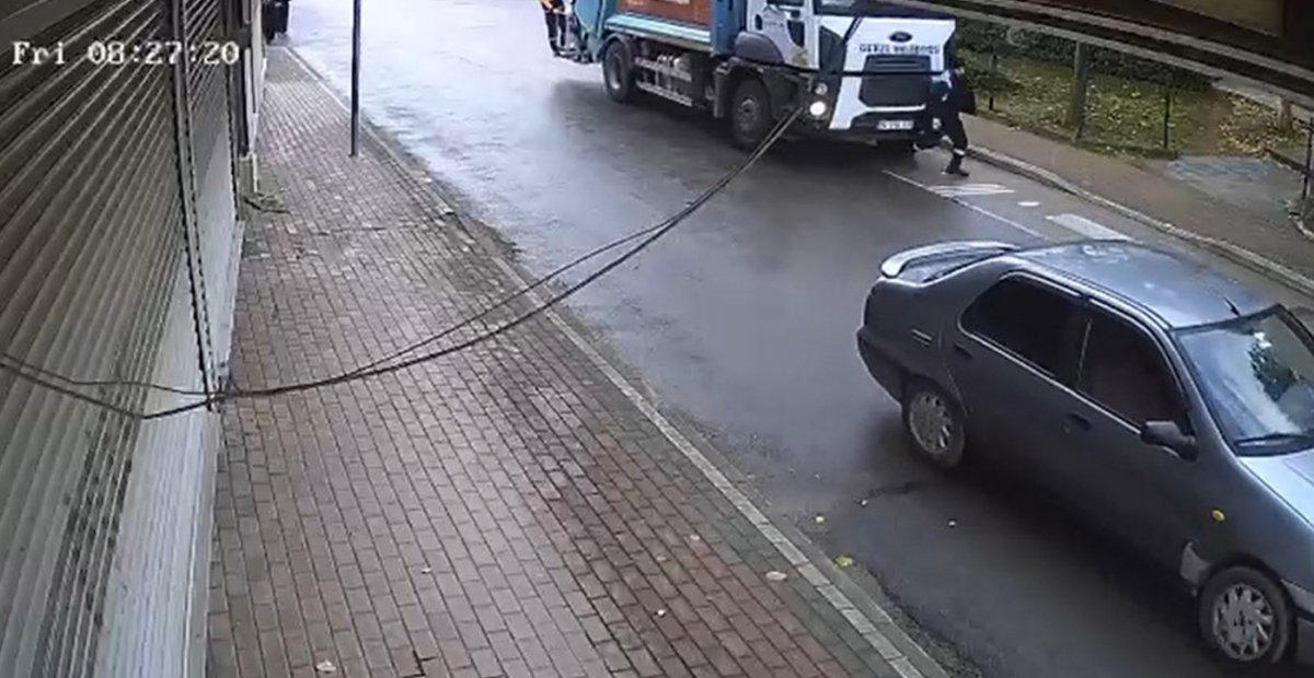 belediye-iscisinin-hayatini-kaybettigi-korkunc-kaza-kamerada