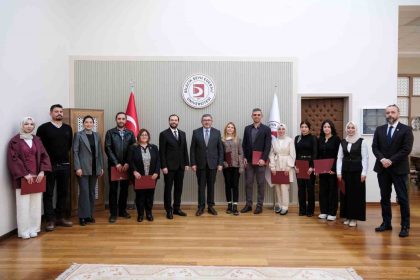 bilecikin-kokusu-artik-siselerde