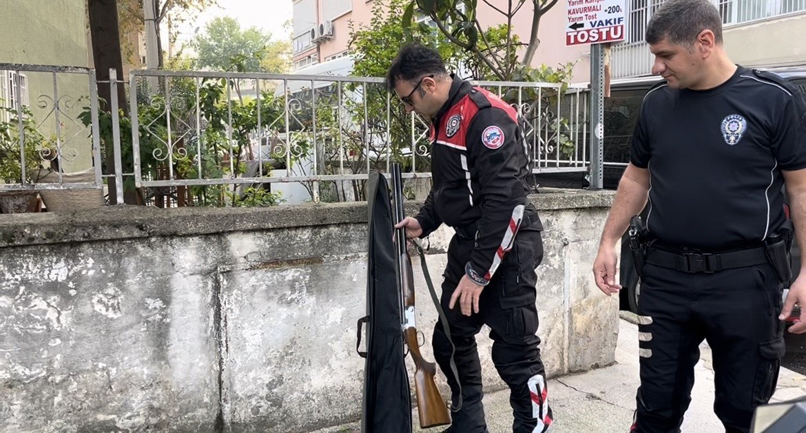 bursada-huzur-uygulamasinda-bir-supheliden-av-tufegi-cikti