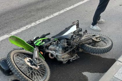 elazigda-hafif-ticari-arac-ile-motosiklet-carpisti-1-yarali