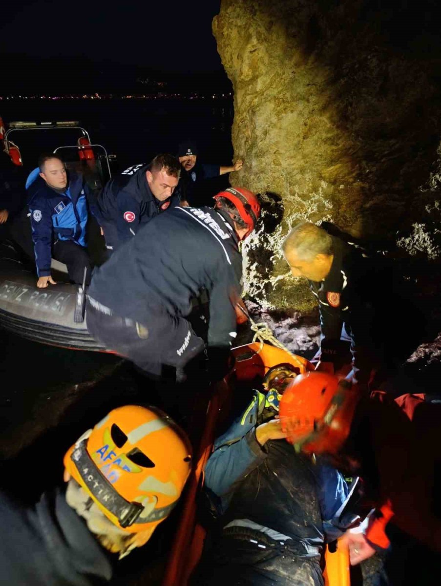 falezlerden-dusen-sahis-afad-ve-itfaiye-tarafindan-kurtarildi