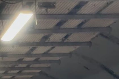 istanbulda-metroda-yasanan-ilginc-anlar-kamerada