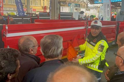 jandarmadan-tarim-fuarinda-ciftcilere-uyari