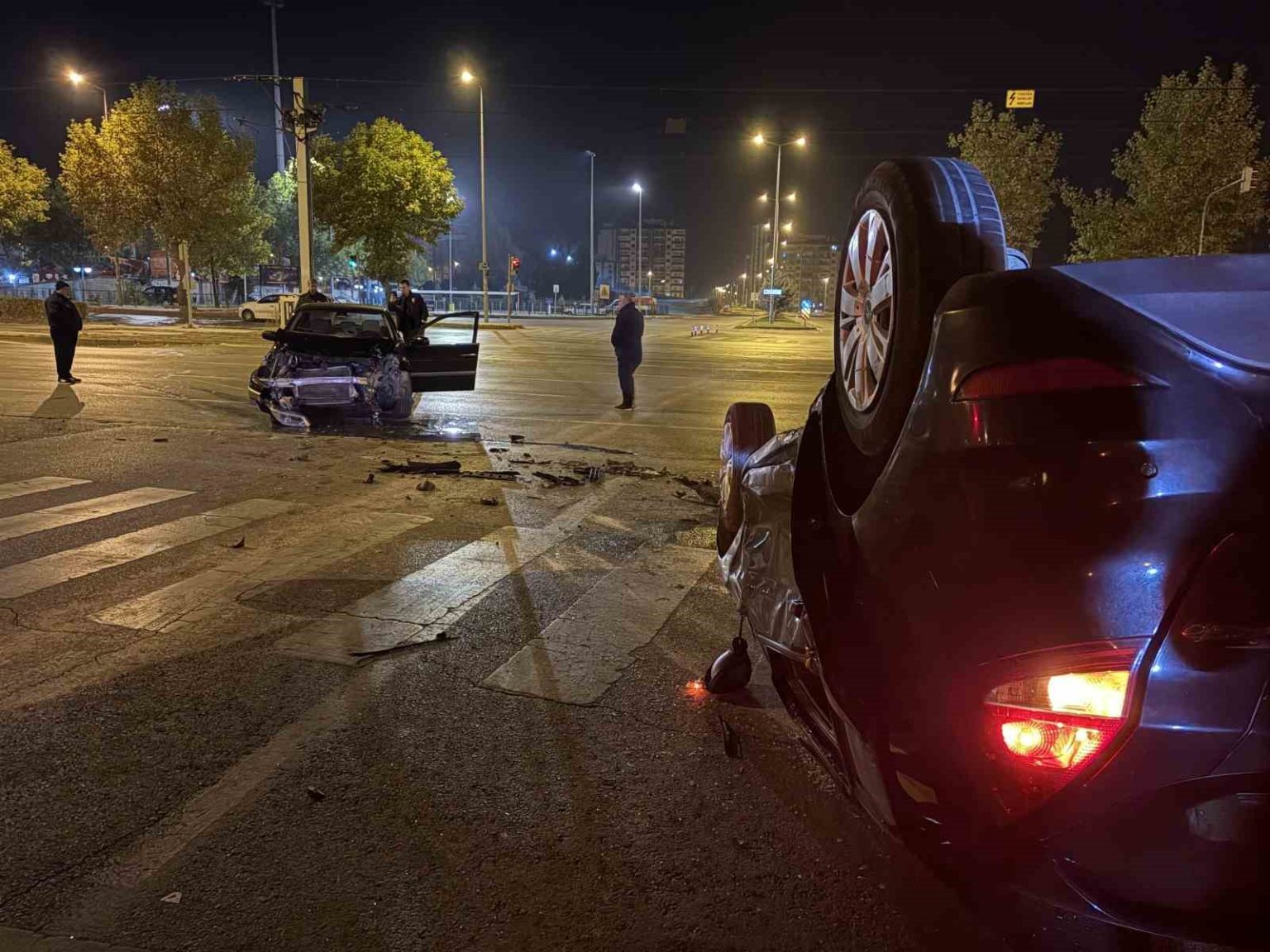 kayseride-kazaya-karisan-otomobil-takla-atti-2-yarali