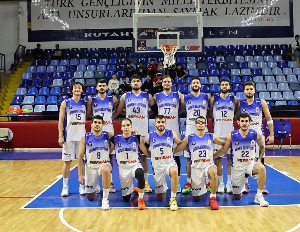 kutahya-belediyespor-namaglup-unvanini-korudu