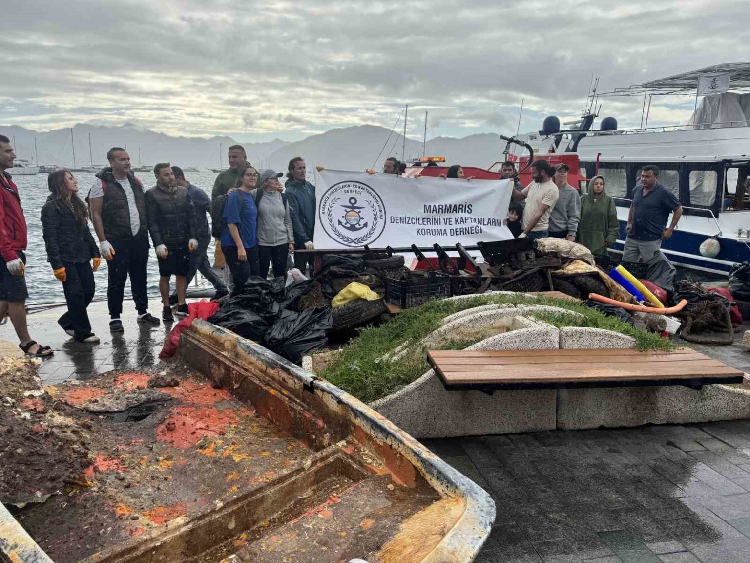 marmariste-sezon-sonu-deniz-dibi-temizliginde-cikanlar-sasirtti