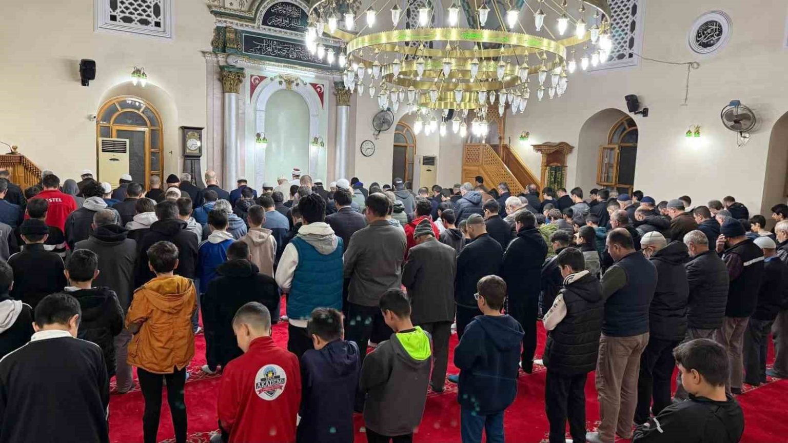 sabah-namazi-sonrasi-sahaya-ciktilar