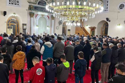 sabah-namazi-sonrasi-sahaya-ciktilar