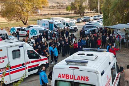 vanda-saglik-yoneticileri-afet-farkindalik-kampinda-bulustu