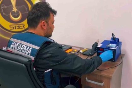 yalova-merkezli-8-ilde-siber-dolandiricilik-operasyonu-8-tutuklama