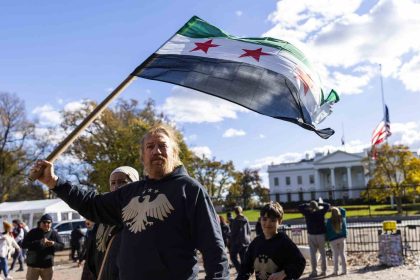 abddeki-suriyelilerden-es-saraya-sevgi-gosterisi