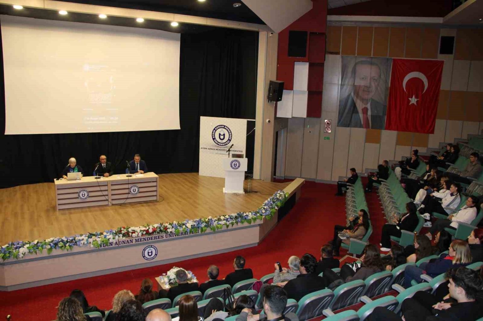 adude-ataturku-anlamak-paneli-duzenlendi