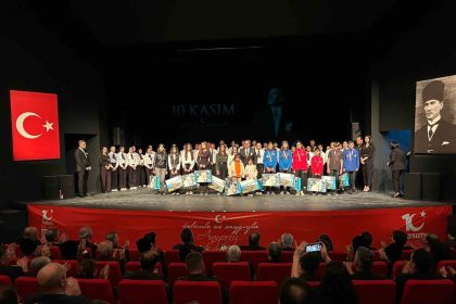 ataturk-bitlis-van-ve-hakkaride-anildi