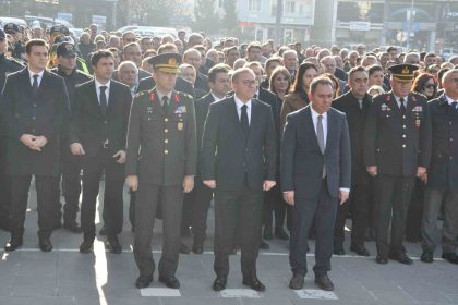 ataturk-olumunun-87-yildonumunde-karsta-anildi