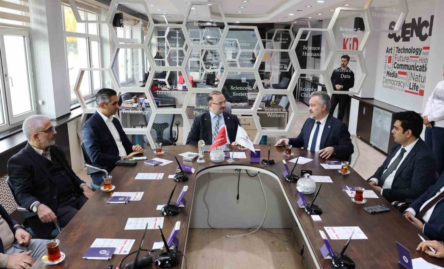 ataturk-universitesinde-dijital-bilgi-uretim-seferberligi-basladi