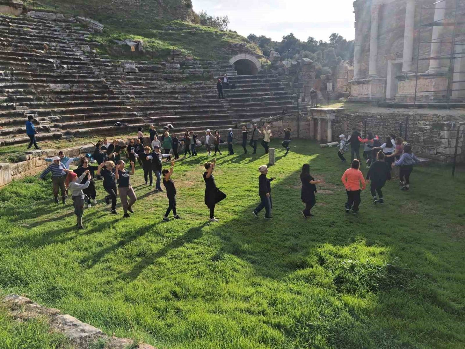 baskan-cercioglu-ataya-saygi-doga-yuruyusu-etkinligi-duzenledi