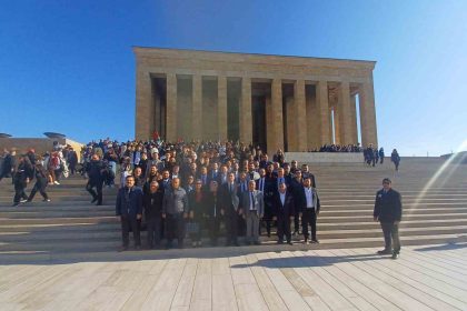 baskan-saruhan-yonetimiyle-birlikte-basogretmenin-huzuruna-cikti