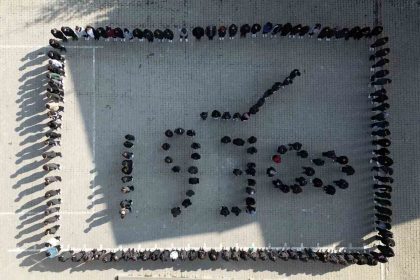 bayburt-lisesi-ogrencileri-1938-koreografisiyle-ataturku-andi