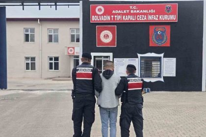 cesitli-suclardan-aranan-60-kisi-yakalandi