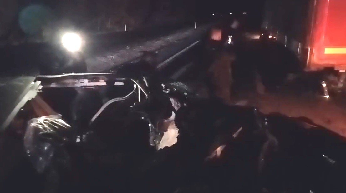 erzincan-erzurum-karayolunda-feci-kaza