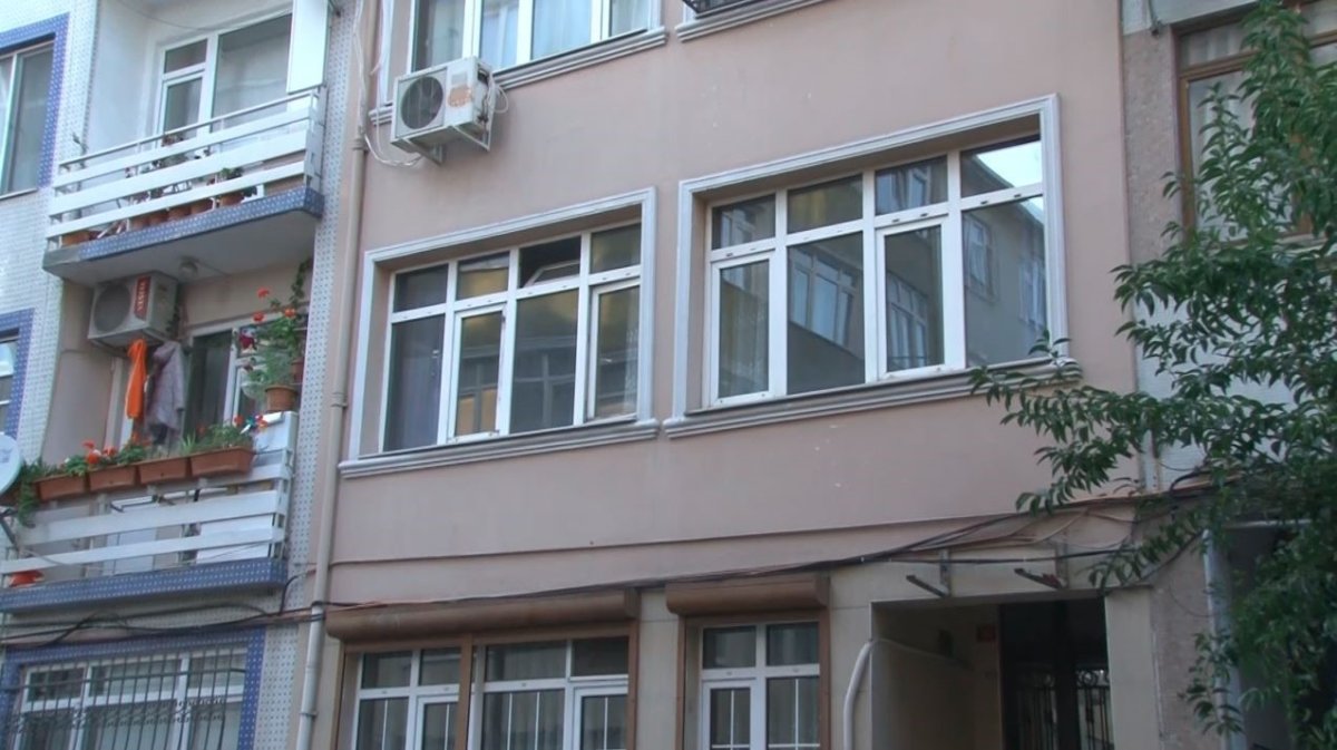 fatihte-bir-kisi-evinde-silahla-vurulmus-halde-bulundu