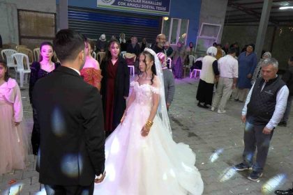 gelin-damat-dugunu-yarida-kesip-atasini-andi