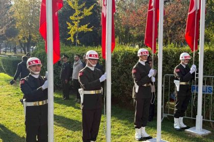 guneydoguda-10-kasim-ataturku-anma-torenleri-duzenlendi