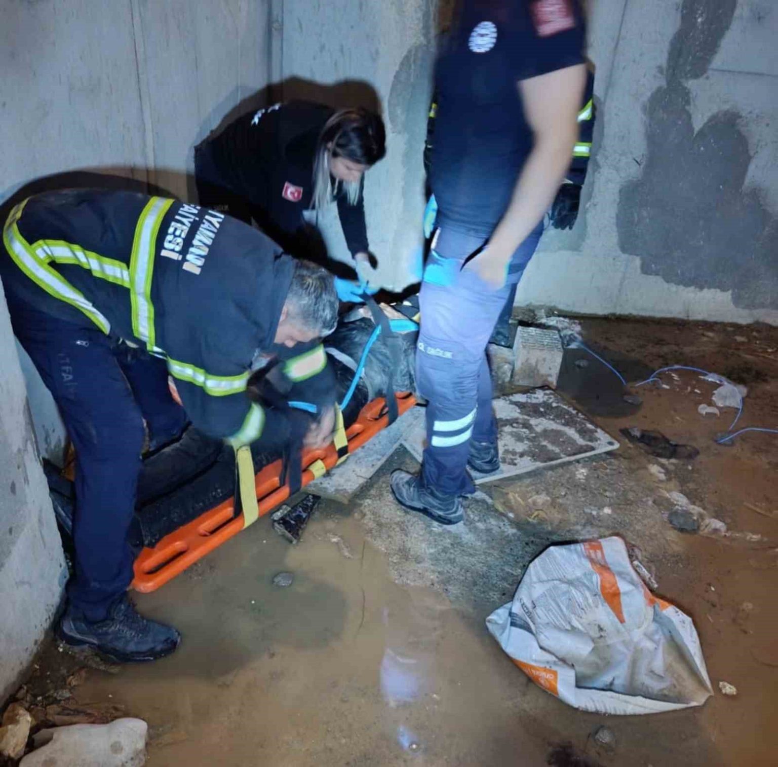 insaat-bosluguna-dusen-kisi-yaralandi