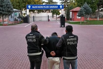 ispartada-uyusturucu-ticaretinden-12-yil-6-ay-hapis-cezasi-bulunan-sahis-yakalandi