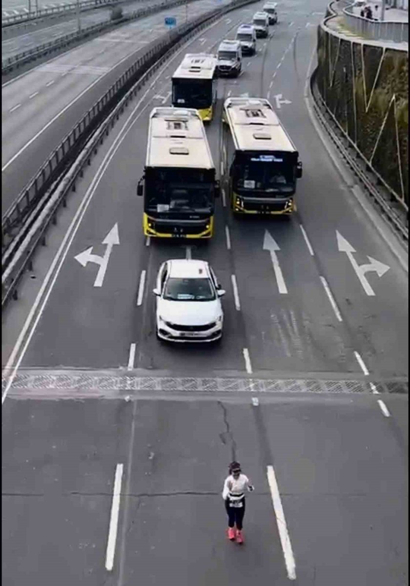 istanbul-maratonunda-sonuncu-olan-kosucu-birinciden-daha-populer-oldu