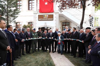 konya-buyuksehir-tarafindan-yenilenen-sehit-aileleri-dernegi-binasinin-acilisi-dualarla-yapildi