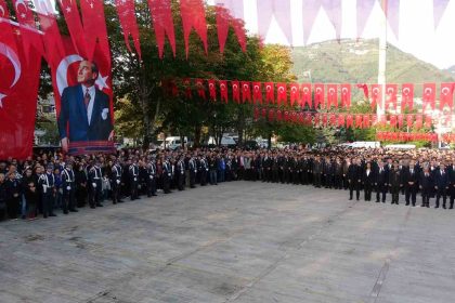 orduda-10-kasim-toreni