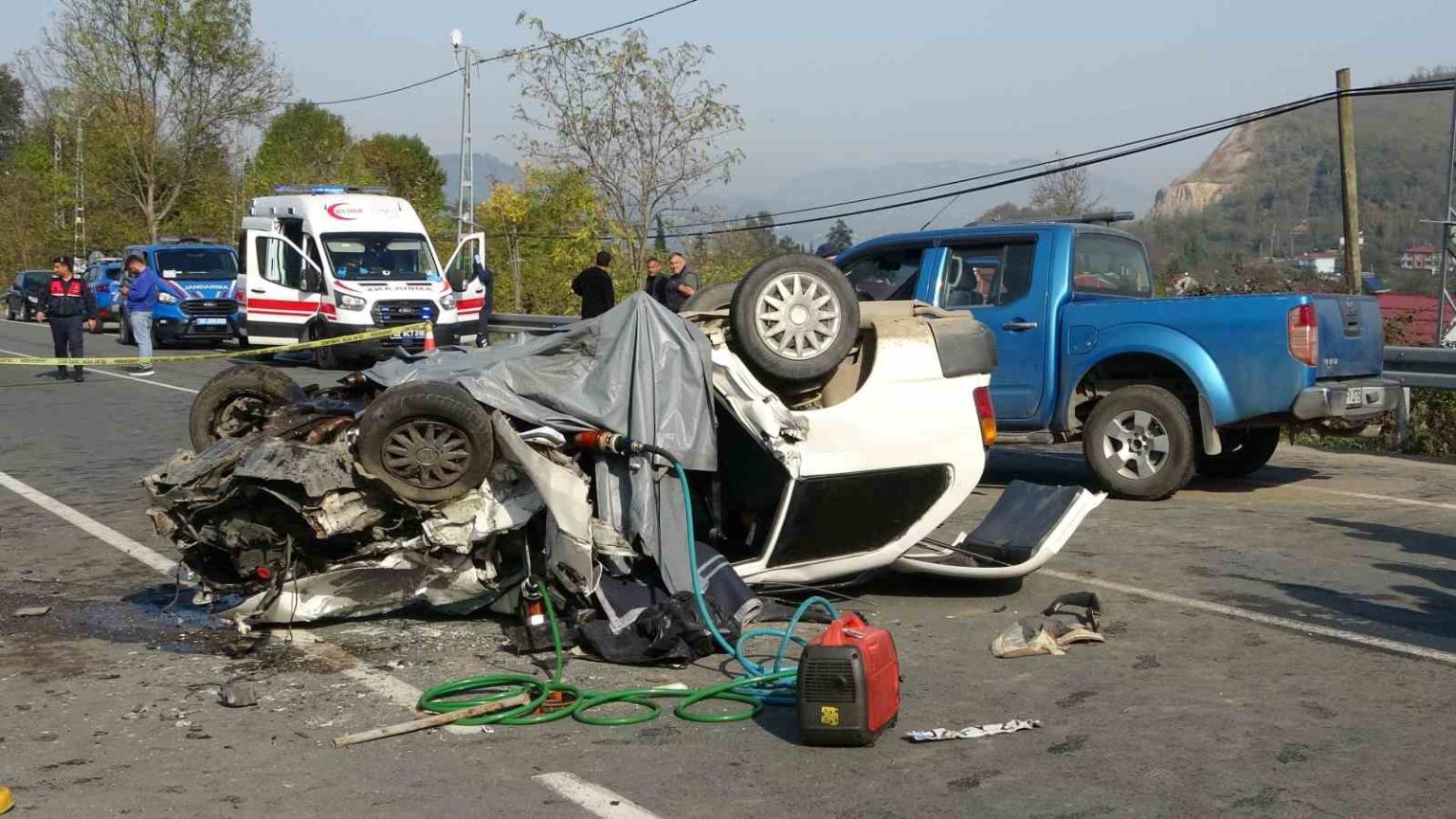 orduda-otomobil-ile-kamyonet-carpisti-baba-oldu-surucu-oglu-ve-diger-surucu-agir-yaralandi