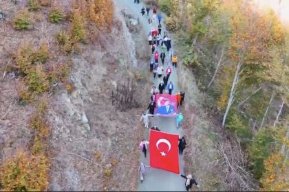 osmaniyede-doga-severler-ataturku-yuruyusle-andi