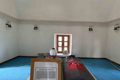 rumeli-fatihi-gazi-suleyman-pasanin-turbesine-cevre-duzenlemesi