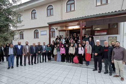 salihlide-vakti-kusanmak-programi-gerceklestirildi