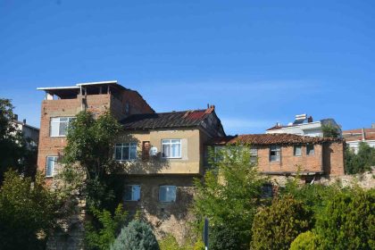 sinop-kalesi-kalekondulardan-kurtuluyor